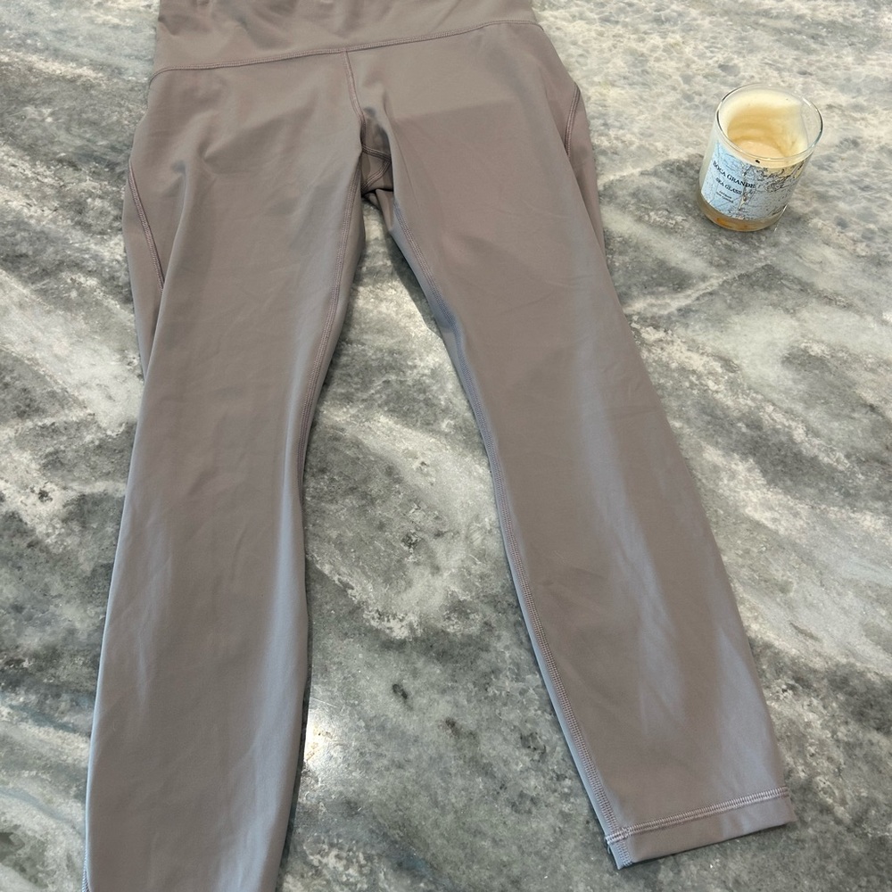 Lululemon Gray cropped Leggings size 10